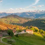 Pulieru - Picos De Europa Views, Designed For Seasons Onís