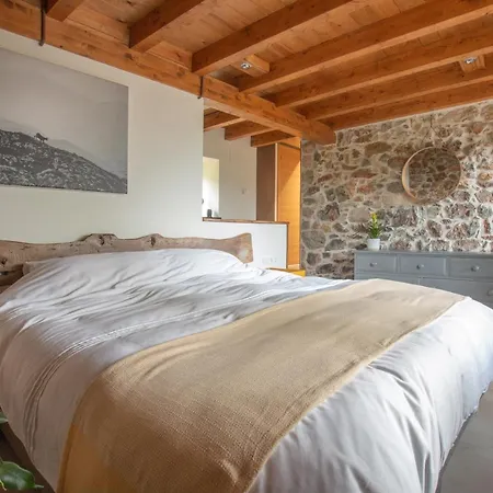 Pulieru - Picos De Europa Views, Designed For Seasons