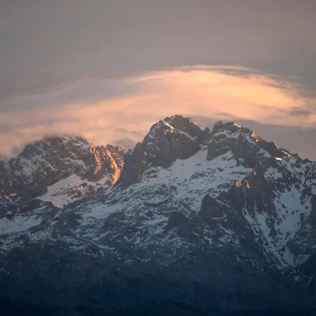 Pulieru - Picos De Europa Views, Designed For Seasons Ferienhaus