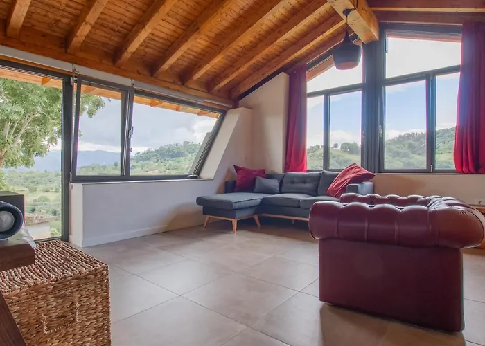 Pulieru - Picos De Europa Views, Designed For Seasons